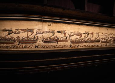 Openen in de galerij: Tapisserie de Bayeux  Tapisserie de Bayeux
