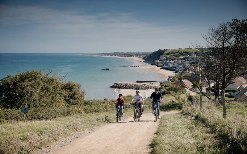 Fietsen langs de invasiestranden
