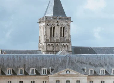 Openen in de galerij: Abbaye aux Dames à Caen Abbaye aux Dames à Caen