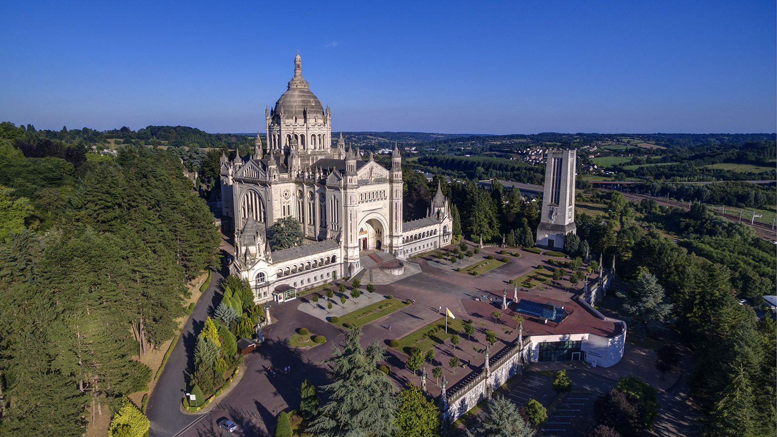 tourism lisieux france